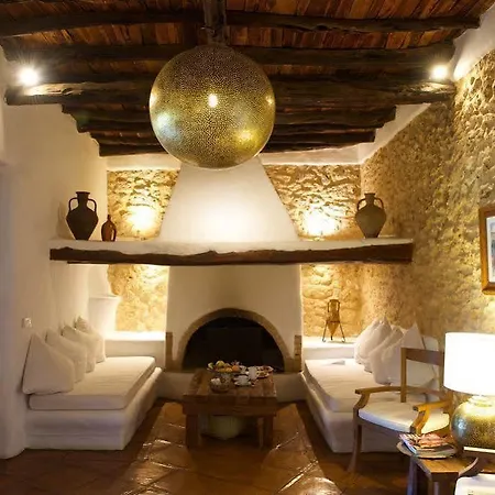 Atzaro Santa Eularia des Riu