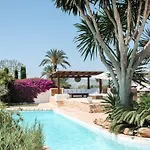 Atzaro Santa Eularia des Riu
