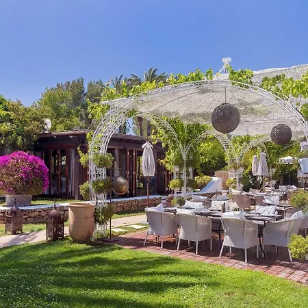 Atzaro Летний дом Санта-Эулалия-дель-Рио