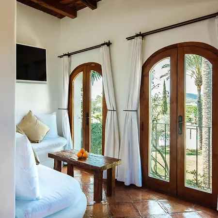 Летний дом Atzaro Санта-Эулалия-дель-Рио